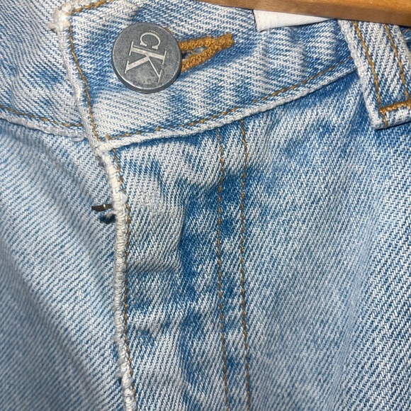 Calvin Klein ripped stonewashed high rise 90s jeans - Picture 4 of 12